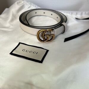 Thin white Gucci belt